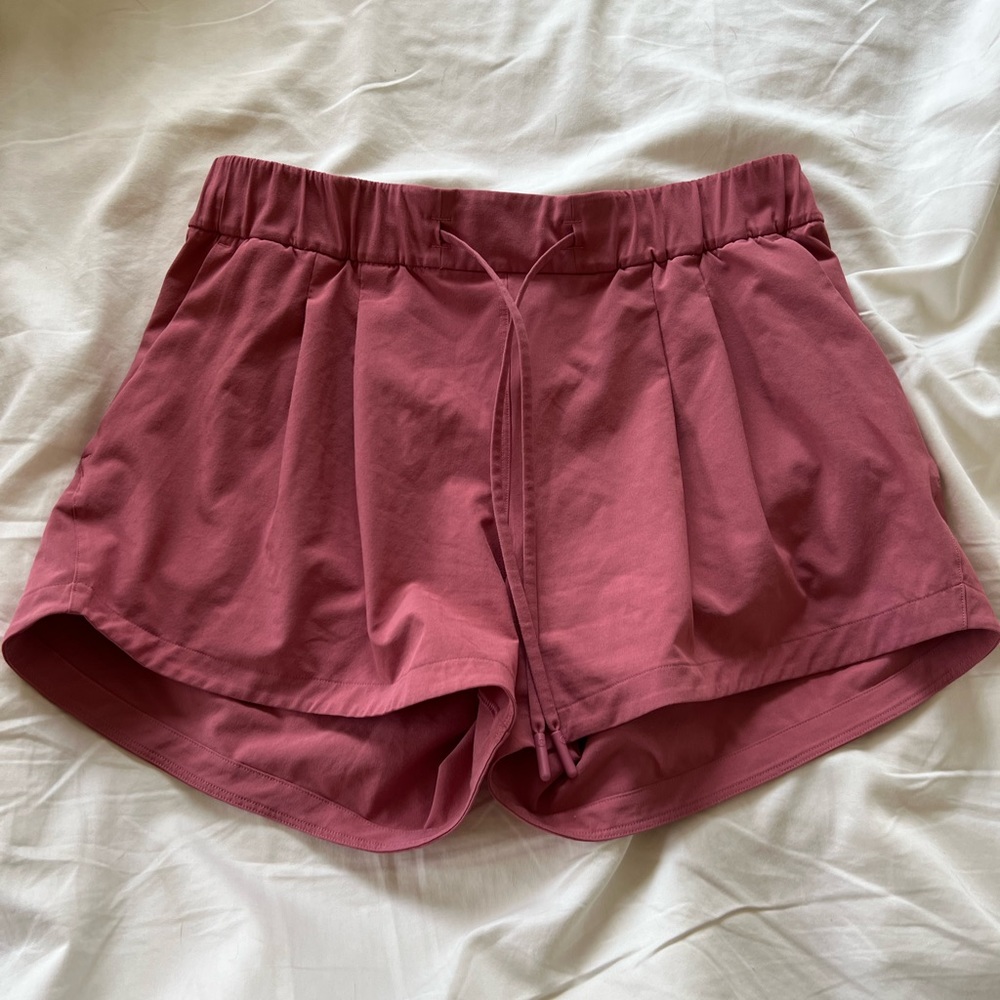 Pink lululemon Stroll at Sunset Mid Rise Short “3 inch